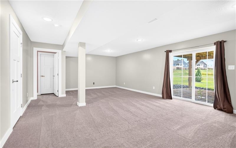 1057 Wedgewood Dr, Penn Twp, 15644, 5 Bedroom Bedrooms, ,3.1 BathroomBathrooms,Residential,For Sale,Wedgewood Dr,1770692