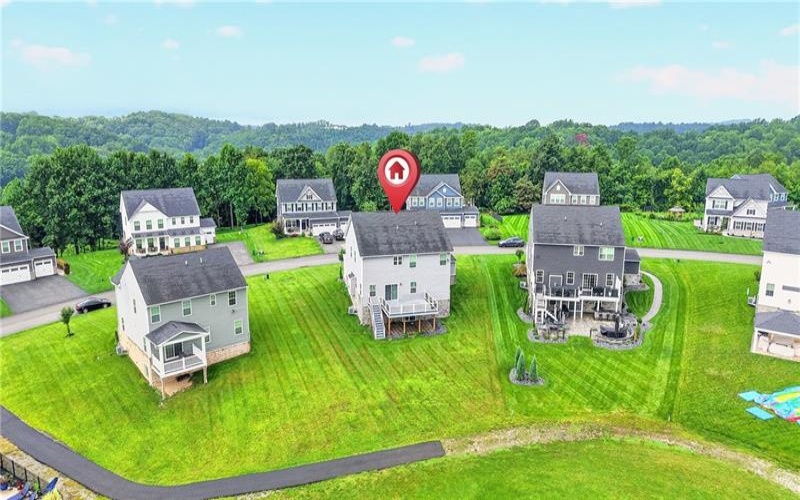 1057 Wedgewood Dr, Penn Twp, 15644, 5 Bedroom Bedrooms, ,3.1 BathroomBathrooms,Residential,For Sale,Wedgewood Dr,1770692
