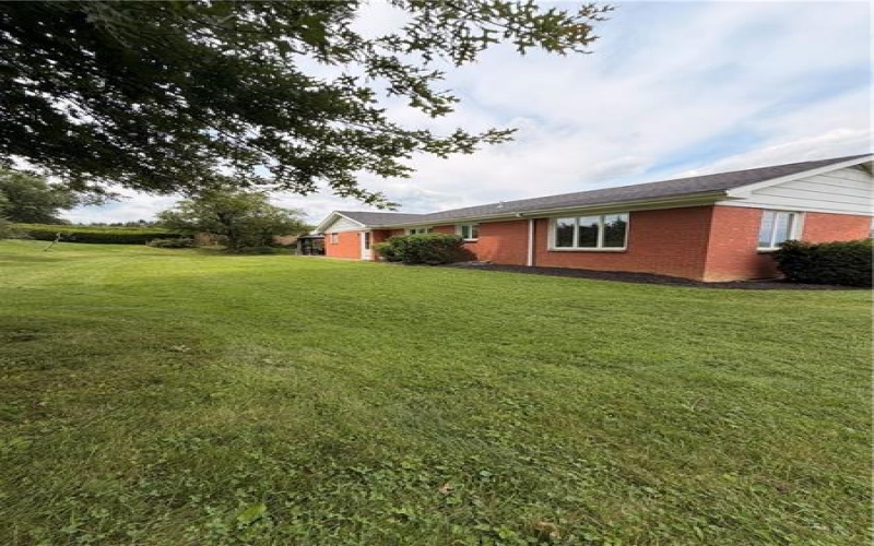263 Hillcrest Drive, California, 15419, 3 Bedrooms Bedrooms, ,3 BathroomsBathrooms,Residential,For Sale,Hillcrest Drive,1770850