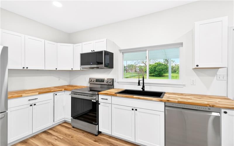781 Cassidy Ave, Monongahela, 15063, 2 Bedrooms Bedrooms, ,1 BathroomBathrooms,Residential,For Sale,Cassidy Ave,1757700