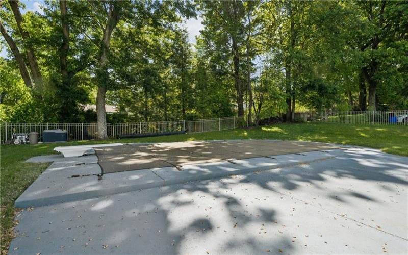 1212 Mountain View Dr, Greensburg, 15601, 4 Bedrooms Bedrooms, 10 Rooms Rooms,2.1 BathroomsBathrooms,Residential,For Sale,Mountain View Dr,1758200