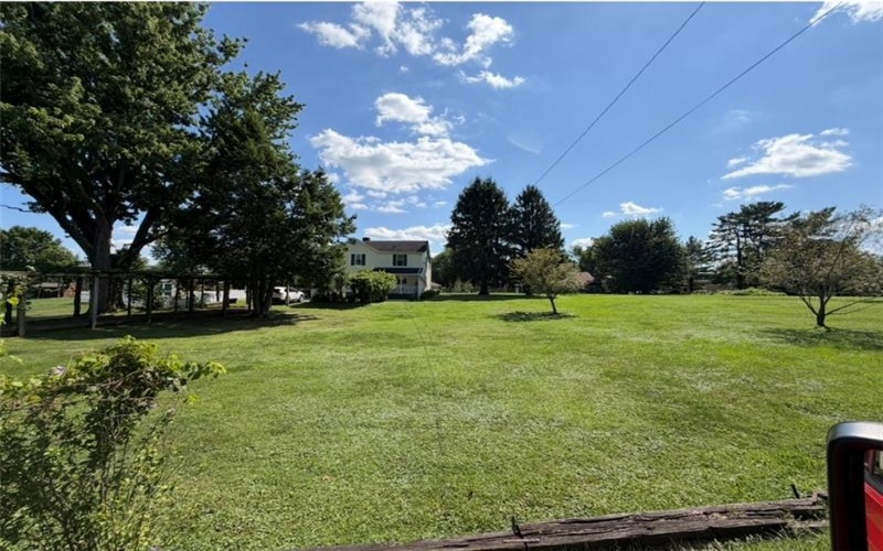 718 Skylark Dr, Connellsville, 15425, 3 Bedrooms Bedrooms, 8 Rooms Rooms,1.1 BathroomsBathrooms,Residential,For Sale,Skylark Dr,1768078