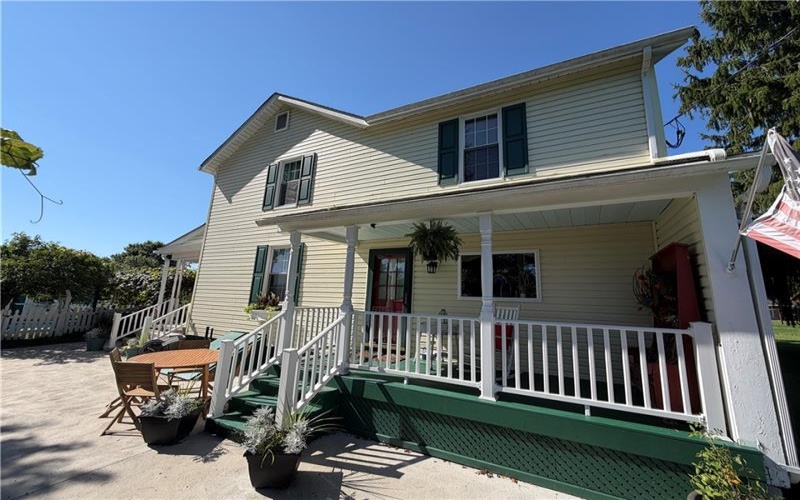 718 Skylark Dr, Connellsville, 15425, 3 Bedrooms Bedrooms, 8 Rooms Rooms,1.1 BathroomsBathrooms,Residential,For Sale,Skylark Dr,1768078