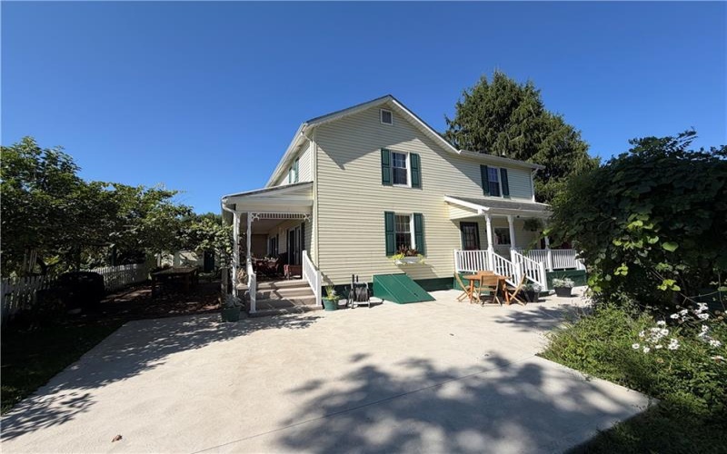 718 Skylark Dr, Connellsville, 15425, 3 Bedrooms Bedrooms, 8 Rooms Rooms,1.1 BathroomsBathrooms,Residential,For Sale,Skylark Dr,1768078