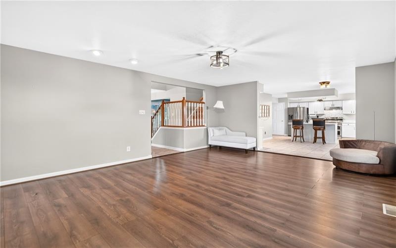121 Pine Nut Drive, Eighty Four, 15330, 4 Bedrooms Bedrooms, 11 Rooms Rooms,2.2 BathroomsBathrooms,Residential,For Sale,Pine Nut Drive,1770563