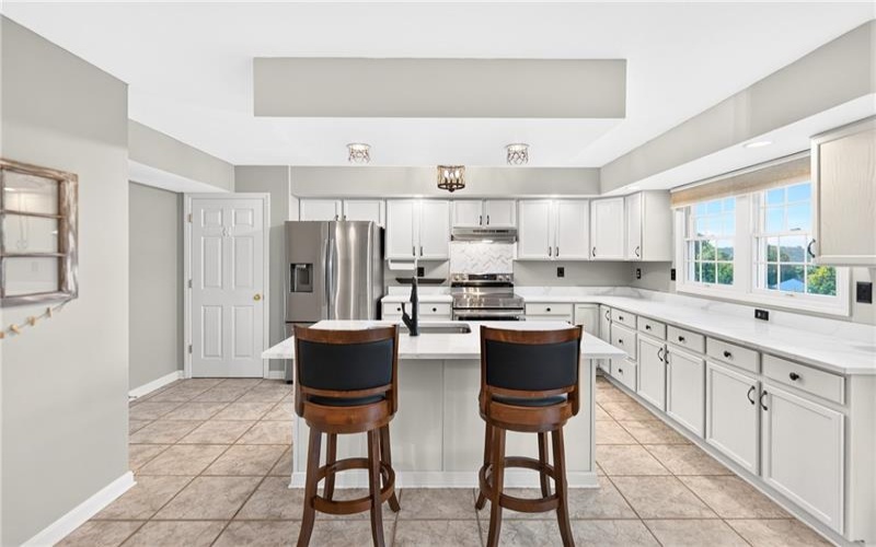 121 Pine Nut Drive, Eighty Four, 15330, 4 Bedrooms Bedrooms, 11 Rooms Rooms,2.2 BathroomsBathrooms,Residential,For Sale,Pine Nut Drive,1770563