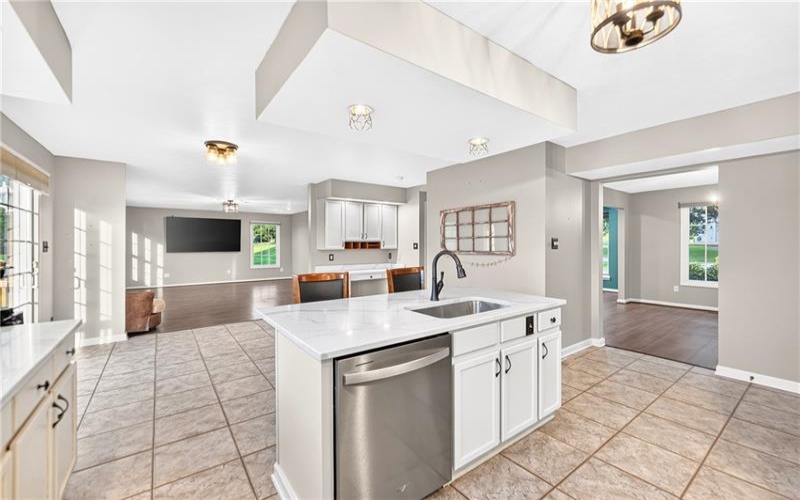 121 Pine Nut Drive, Eighty Four, 15330, 4 Bedrooms Bedrooms, 11 Rooms Rooms,2.2 BathroomsBathrooms,Residential,For Sale,Pine Nut Drive,1770563