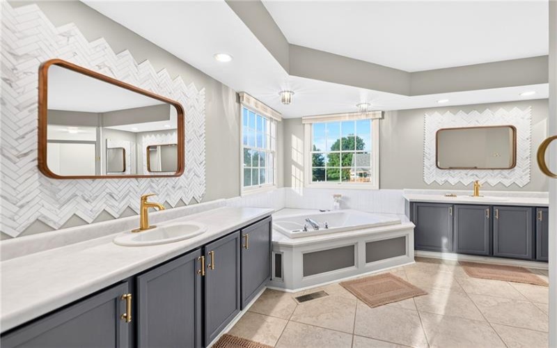 121 Pine Nut Drive, Eighty Four, 15330, 4 Bedrooms Bedrooms, 11 Rooms Rooms,2.2 BathroomsBathrooms,Residential,For Sale,Pine Nut Drive,1770563