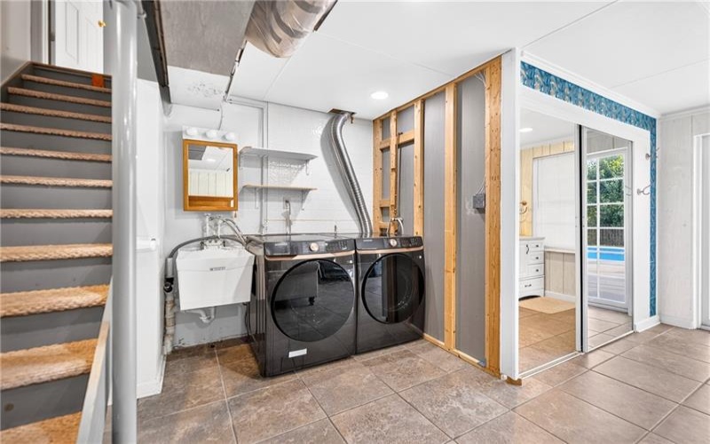 121 Pine Nut Drive, Eighty Four, 15330, 4 Bedrooms Bedrooms, 11 Rooms Rooms,2.2 BathroomsBathrooms,Residential,For Sale,Pine Nut Drive,1770563