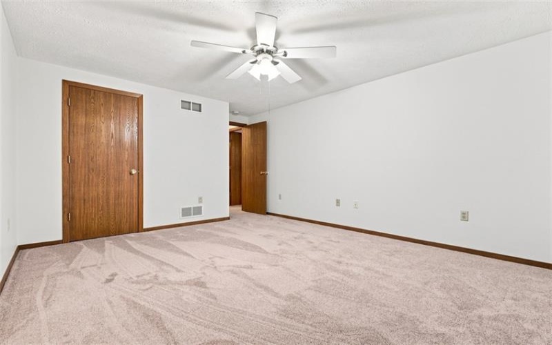 2850 Edgecliff Road, Lower Burrell, 15068, 2 Bedroom Bedrooms, 7 Room Rooms,2 BathroomBathrooms,Residential,For Sale,Edgecliff Road,1770632