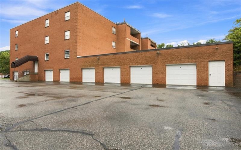 2850 Edgecliff Road, Lower Burrell, 15068, 2 Bedroom Bedrooms, 7 Room Rooms,2 BathroomBathrooms,Residential,For Sale,Edgecliff Road,1770632