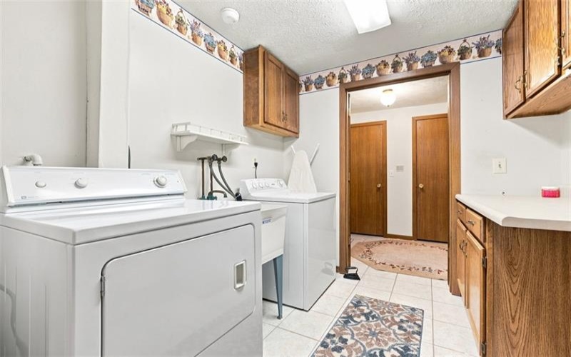 2850 Edgecliff Road, Lower Burrell, 15068, 2 Bedroom Bedrooms, 7 Room Rooms,2 BathroomBathrooms,Residential,For Sale,Edgecliff Road,1770632