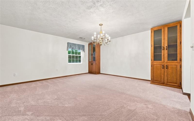 2850 Edgecliff Road, Lower Burrell, 15068, 2 Bedroom Bedrooms, 7 Room Rooms,2 BathroomBathrooms,Residential,For Sale,Edgecliff Road,1770632