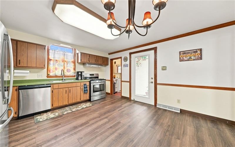 426 Shady Avenue, 15022, 15022, 4 Bedrooms Bedrooms, 9 Rooms Rooms,1.2 BathroomsBathrooms,Residential,For Sale,Shady Avenue,1770845