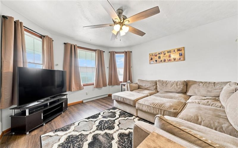 426 Shady Avenue, 15022, 15022, 4 Bedrooms Bedrooms, 9 Rooms Rooms,1.2 BathroomsBathrooms,Residential,For Sale,Shady Avenue,1770845