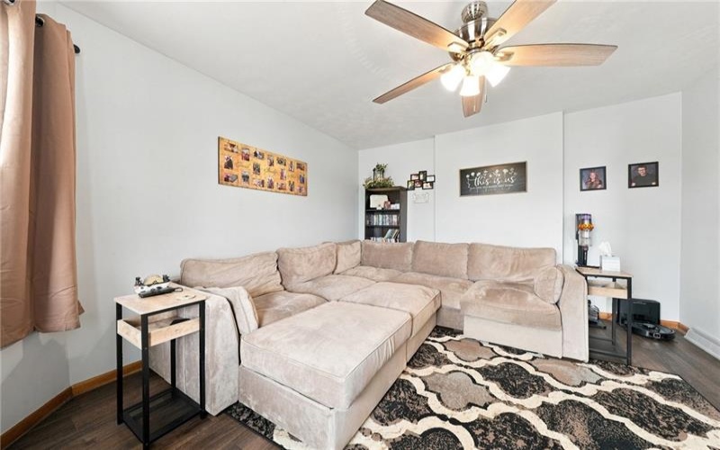 426 Shady Avenue, 15022, 15022, 4 Bedrooms Bedrooms, 9 Rooms Rooms,1.2 BathroomsBathrooms,Residential,For Sale,Shady Avenue,1770845