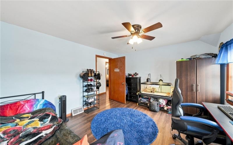 426 Shady Avenue, 15022, 15022, 4 Bedrooms Bedrooms, 9 Rooms Rooms,1.2 BathroomsBathrooms,Residential,For Sale,Shady Avenue,1770845
