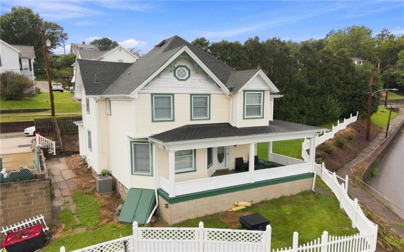 426 Shady Avenue, 15022, 15022, 4 Bedrooms Bedrooms, 9 Rooms Rooms,1.2 BathroomsBathrooms,Residential,For Sale,Shady Avenue,1770845