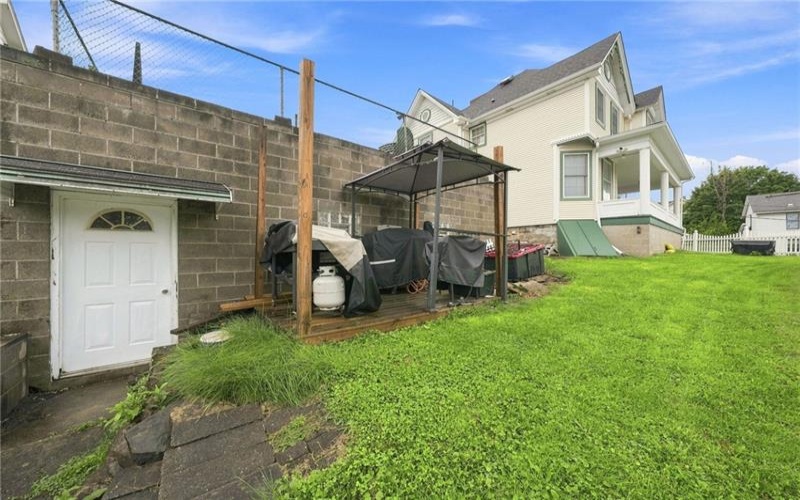 426 Shady Avenue, 15022, 15022, 4 Bedrooms Bedrooms, 9 Rooms Rooms,1.2 BathroomsBathrooms,Residential,For Sale,Shady Avenue,1770845