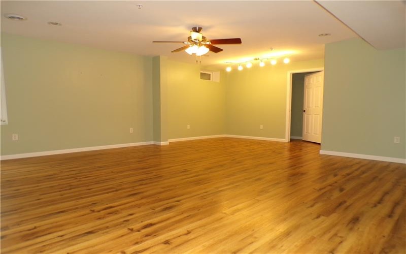 301 Maple Ridge Dr, Canonsburg, 15317, 3 Bedrooms Bedrooms, ,2.1 BathroomsBathrooms,Residential,For Sale,Maple Ridge Dr,1770894