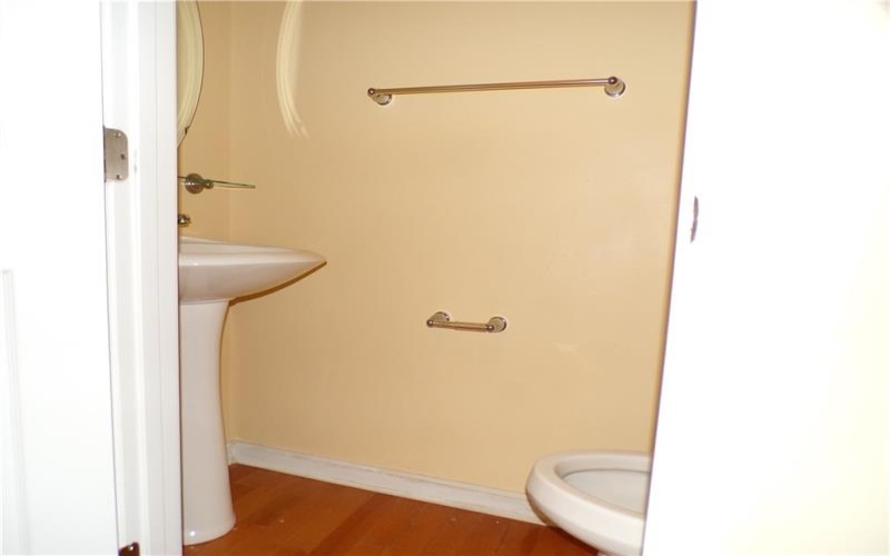 301 Maple Ridge Dr, Canonsburg, 15317, 3 Bedrooms Bedrooms, ,2.1 BathroomsBathrooms,Residential,For Sale,Maple Ridge Dr,1770894