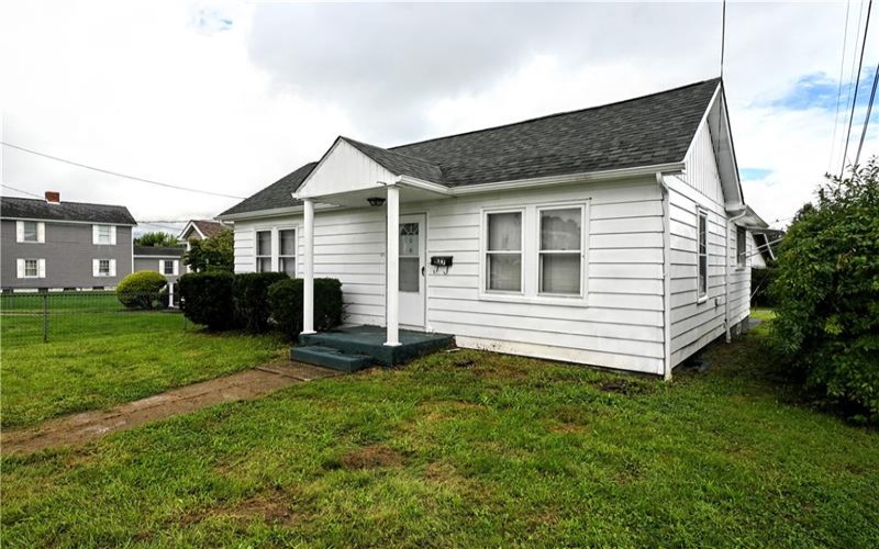 217 Hoffman Street, Belle Vernon, 15012, 2 Bedrooms Bedrooms, 5 Rooms Rooms,1 BathroomBathrooms,Residential,For Sale,Hoffman Street,1770910
