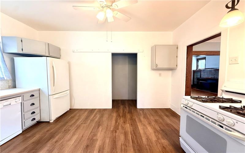 17 Johnson Rd, Houston, 15342, 3 Bedrooms Bedrooms, ,2 BathroomsBathrooms,Residential,For Sale,Johnson Rd,1770945