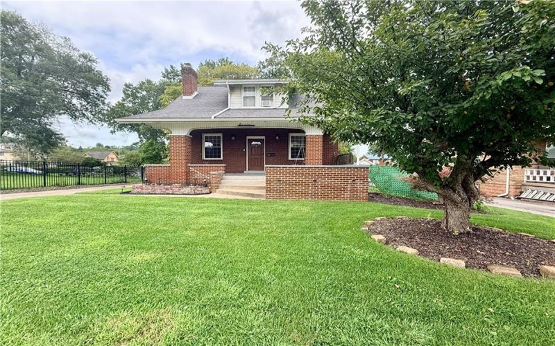 17 Johnson Rd, Houston, 15342, 3 Bedrooms Bedrooms, ,2 BathroomsBathrooms,Residential,For Sale,Johnson Rd,1770945