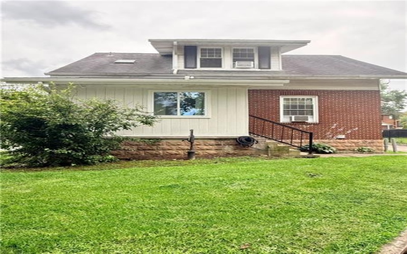17 Johnson Rd, Houston, 15342, 3 Bedrooms Bedrooms, ,2 BathroomsBathrooms,Residential,For Sale,Johnson Rd,1770945