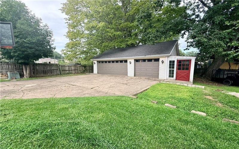 17 Johnson Rd, Houston, 15342, 3 Bedrooms Bedrooms, ,2 BathroomsBathrooms,Residential,For Sale,Johnson Rd,1770945
