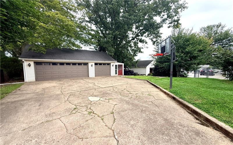 17 Johnson Rd, Houston, 15342, 3 Bedrooms Bedrooms, ,2 BathroomsBathrooms,Residential,For Sale,Johnson Rd,1770945