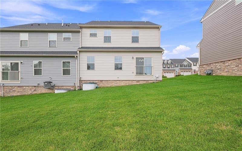 3001 Kapalua Ln, Jeannette, 15644, 3 Bedroom Bedrooms, 8 Room Rooms,3.1 BathroomBathrooms,Residential,For Sale,Kapalua Ln,1770964