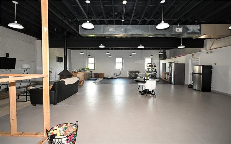 230 Mckean Ave, Charleroi, 15022, ,Commercial-industrial-business,For Sale,Mckean Ave,1770970