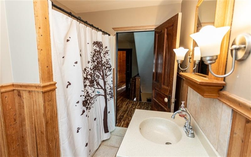 1212 Vine St, Connellsville, 15425, 3 Bedrooms Bedrooms, ,2 BathroomsBathrooms,Residential,For Sale,Vine St,1770986