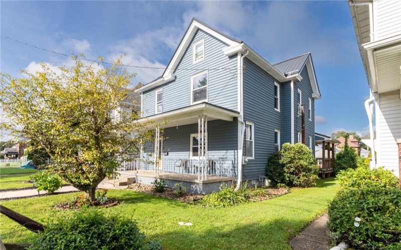 1212 Vine St, Connellsville, 15425, 3 Bedrooms Bedrooms, ,2 BathroomsBathrooms,Residential,For Sale,Vine St,1770986