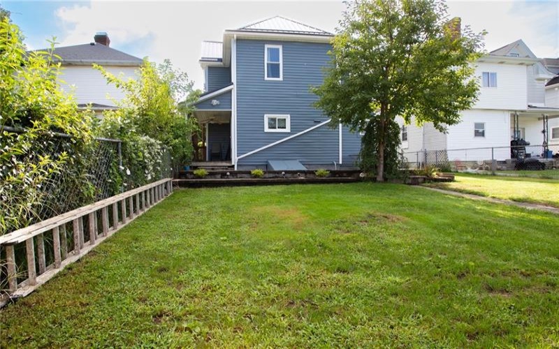 1212 Vine St, Connellsville, 15425, 3 Bedrooms Bedrooms, ,2 BathroomsBathrooms,Residential,For Sale,Vine St,1770986