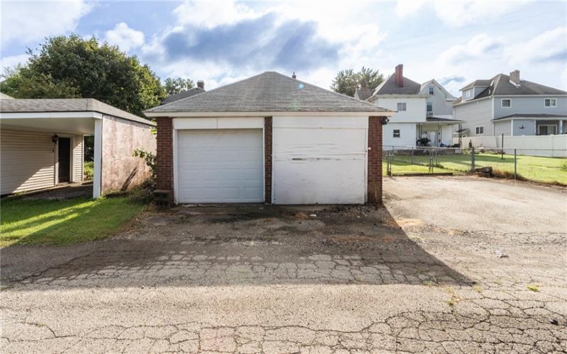 1212 Vine St, Connellsville, 15425, 3 Bedrooms Bedrooms, ,2 BathroomsBathrooms,Residential,For Sale,Vine St,1770986