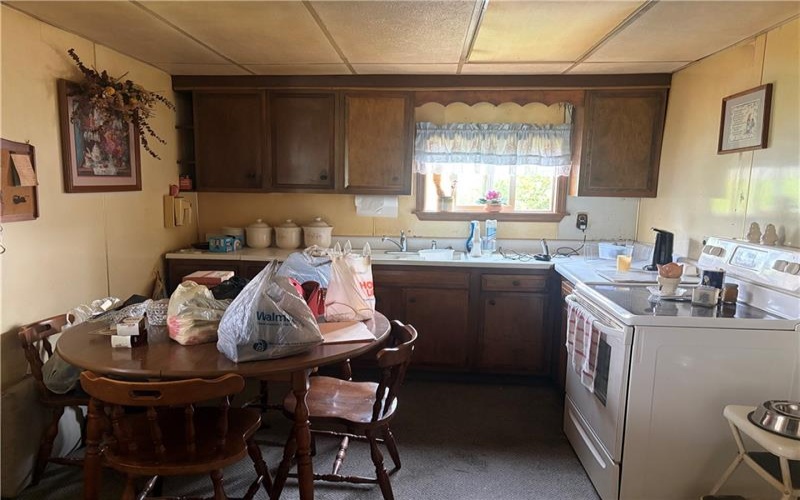 260 6th St, California, 15419, 2 Bedrooms Bedrooms, 6 Rooms Rooms,1 BathroomBathrooms,Residential,For Sale,6th St,1771004