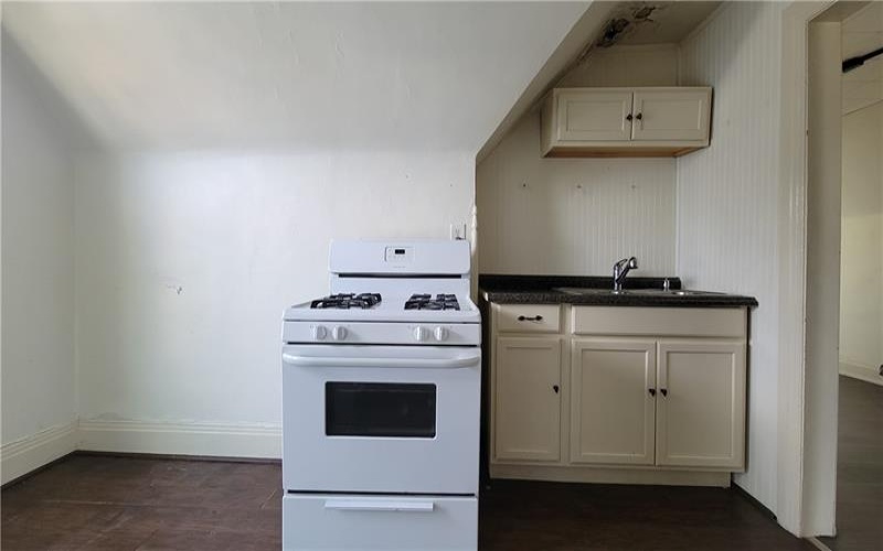 602 Center Avenue, Somerset, 15501, 2 Bedrooms Bedrooms, ,2 BathroomsBathrooms,Residential,For Sale,Center Avenue,1771005