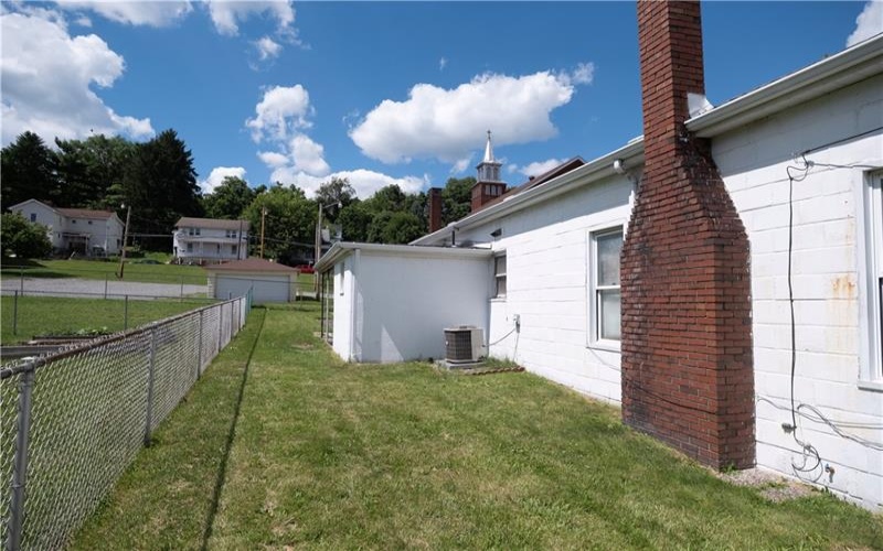 123 Smith St, Canonsburg, 15317, 4 Bedrooms Bedrooms, ,1 BathroomBathrooms,Residential,For Sale,Smith St,1761523