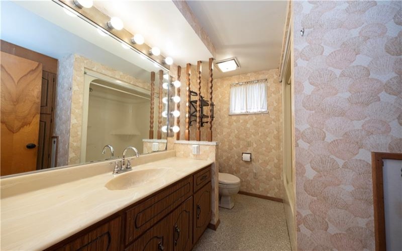 123 Smith St, Canonsburg, 15317, 4 Bedrooms Bedrooms, ,1 BathroomBathrooms,Residential,For Sale,Smith St,1761523