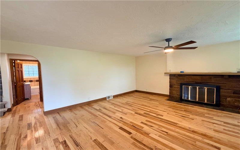 1166 Main St, Washington, 15301, 3 Bedrooms Bedrooms, 7 Rooms Rooms,1.1 BathroomsBathrooms,Residential,For Sale,Main St,1762381