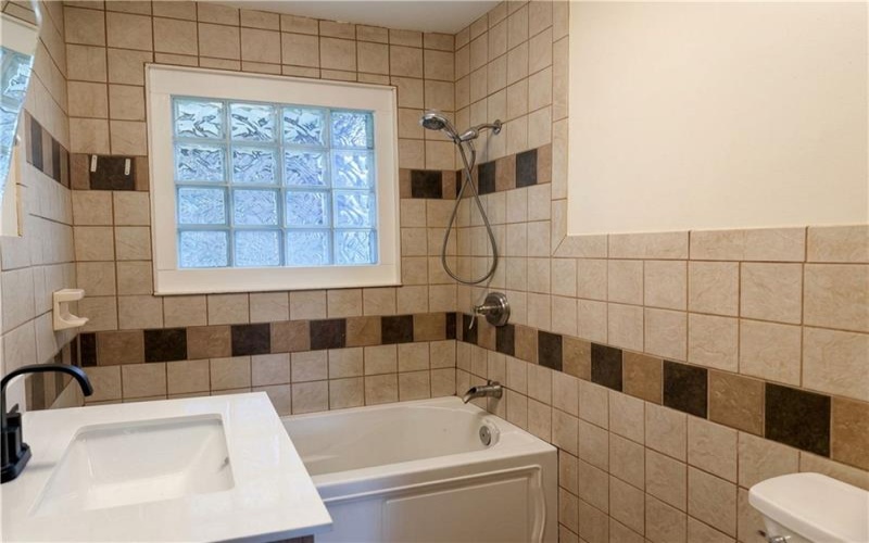 1166 Main St, Washington, 15301, 3 Bedrooms Bedrooms, 7 Rooms Rooms,1.1 BathroomsBathrooms,Residential,For Sale,Main St,1762381