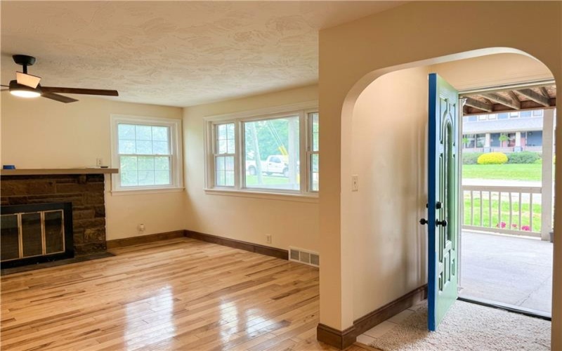 1166 Main St, Washington, 15301, 3 Bedrooms Bedrooms, 7 Rooms Rooms,1.1 BathroomsBathrooms,Residential,For Sale,Main St,1762381