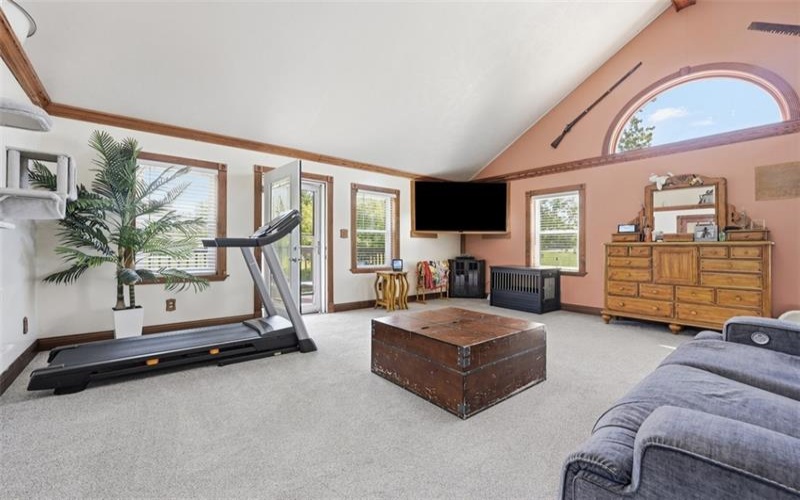 2976 Henderson Road, Washington, 15301, 6 Bedrooms Bedrooms, 14 Rooms Rooms,3 BathroomsBathrooms,Residential,For Sale,Henderson Road,1770724