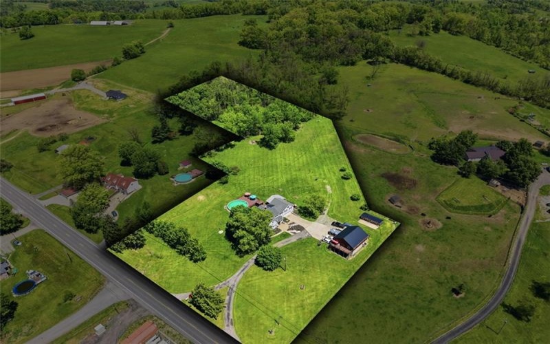 2976 Henderson Road, Washington, 15301, 6 Bedrooms Bedrooms, 14 Rooms Rooms,3 BathroomsBathrooms,Residential,For Sale,Henderson Road,1770724