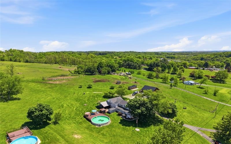 2976 Henderson Road, Washington, 15301, 6 Bedrooms Bedrooms, 14 Rooms Rooms,3 BathroomsBathrooms,Residential,For Sale,Henderson Road,1770724