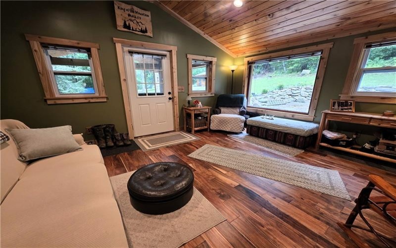 258 Mike Shawley Rd, Somerset, 15501, 1 Bedroom Bedrooms, 3 Rooms Rooms,1 BathroomBathrooms,Residential,For Sale,Mike Shawley Rd,1770971