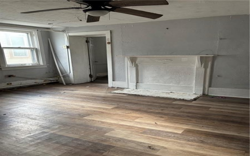 231 Barr Street, Canonsburg, 15317, 2 Bedrooms Bedrooms, ,1.1 BathroomsBathrooms,Residential,For Sale,Barr Street,1771012