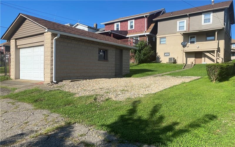 649 Ridge Ave., New Kensington, 15068, 3 Bedroom Bedrooms, 7 Room Rooms,1 BathroomBathrooms,Residential,For Sale,Ridge Ave.,1771038